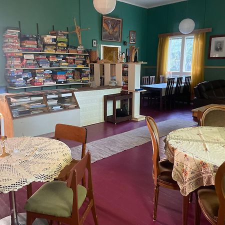 Koulumaeki Hostel Karkola Buitenkant foto