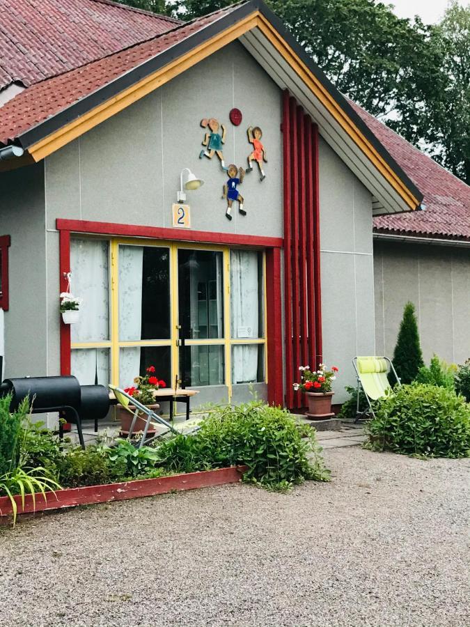 Koulumaeki Hostel Karkola Buitenkant foto