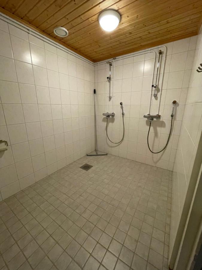 Koulumaeki Hostel Karkola Buitenkant foto