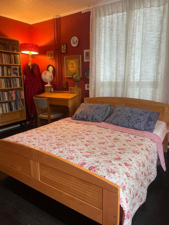 Koulumaeki Hostel Karkola Buitenkant foto
