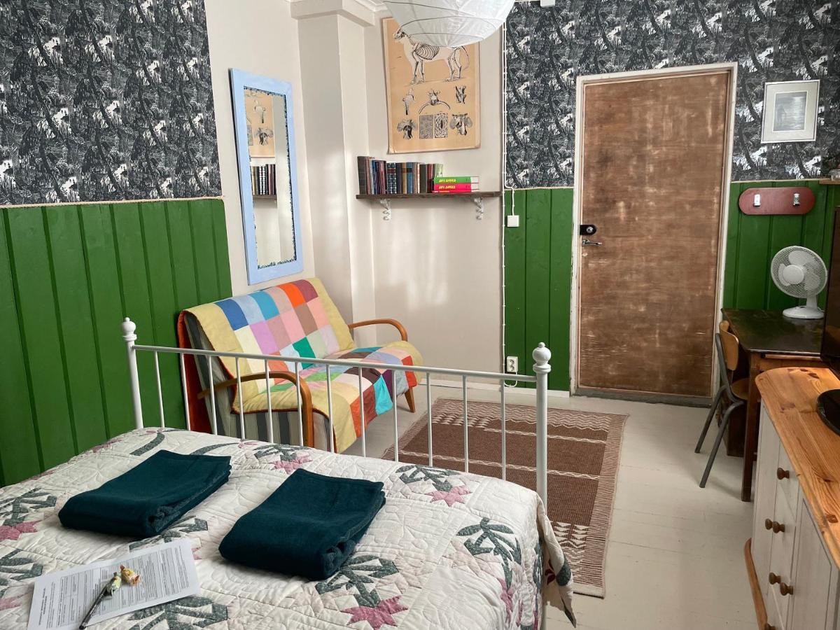 Koulumaeki Hostel Karkola Buitenkant foto